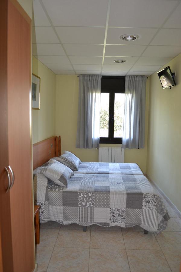 Hostal Bartis Figueres  Zewnętrze zdjęcie